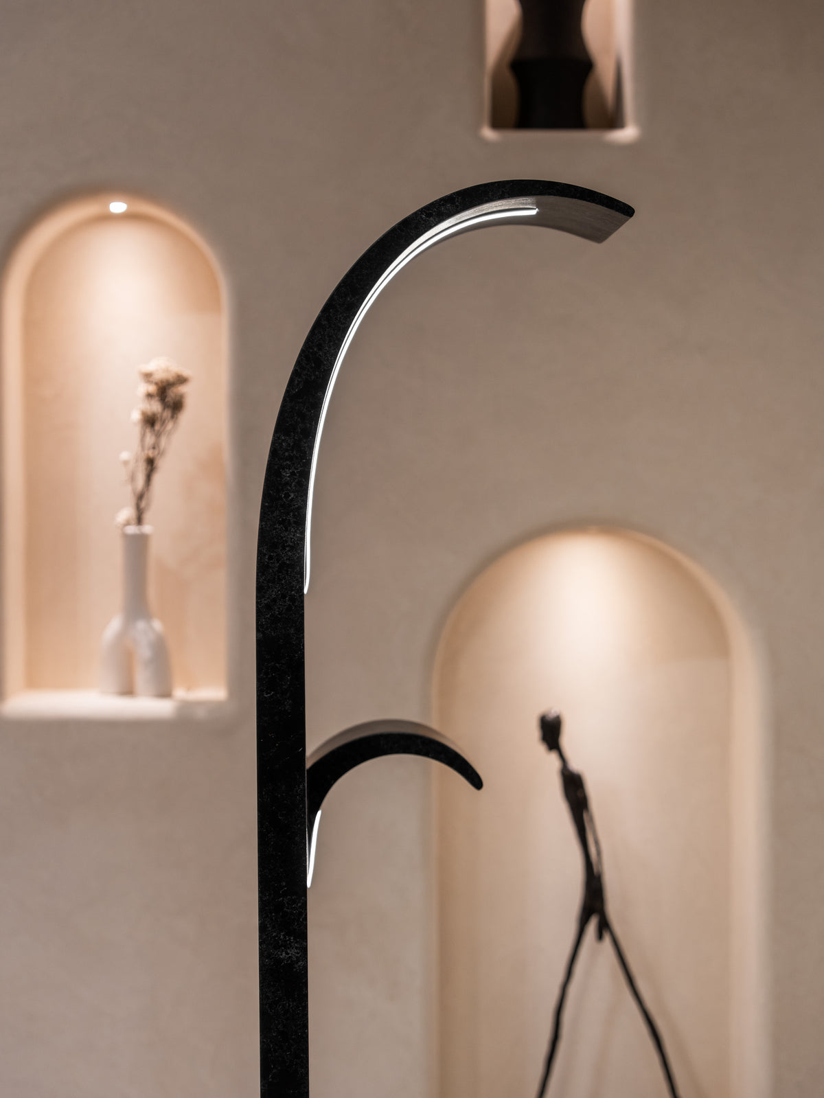 藝術感的石材雕塑曲線